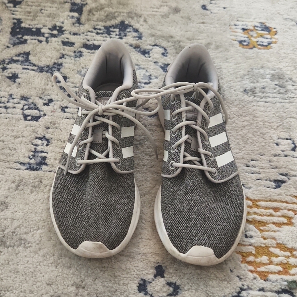Adidas Cloudfoam sneakers